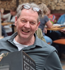 Bas stopt als penningmeester!